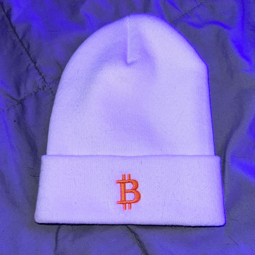 Bitcoin winter hat